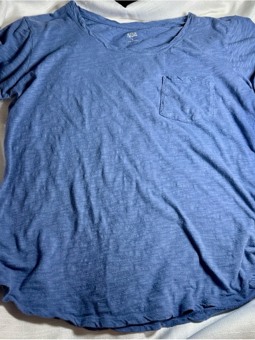 a.n.a Women's Heathered Blue Short Sleeve Pocket Tee, size L